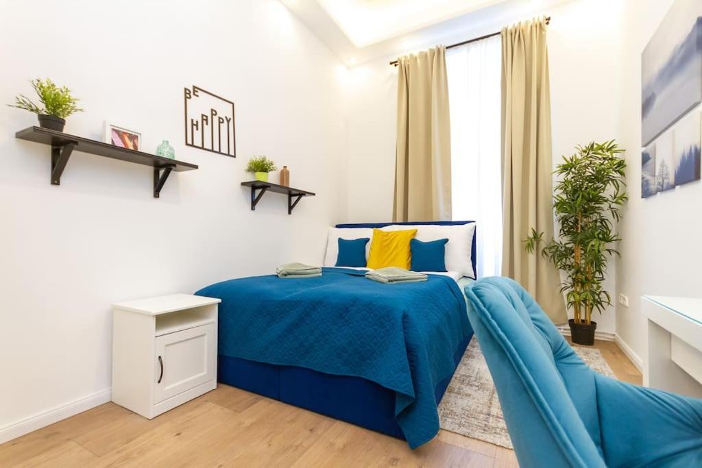 Opera 3br W Sauna By Newave Apartament